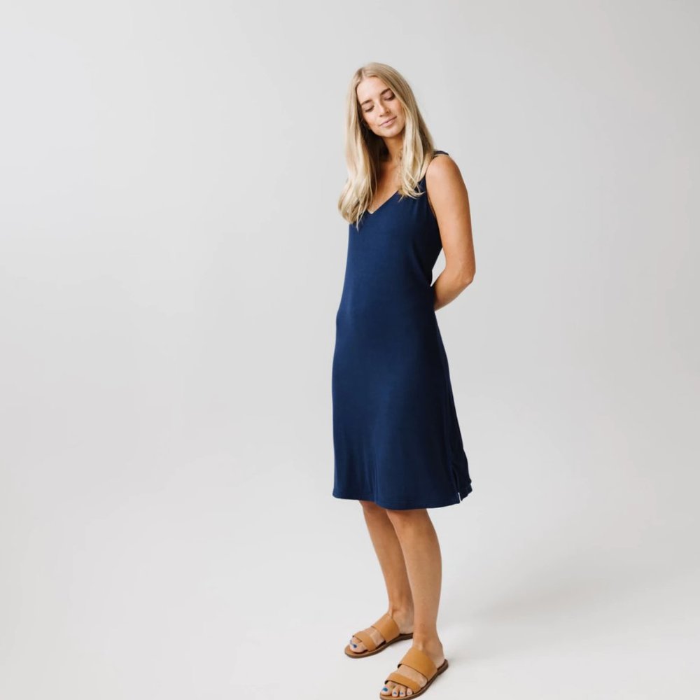 NWOT COZY EARTH Bamboo Rib-Knit V-Neck Tank Lounge Dress in Navy